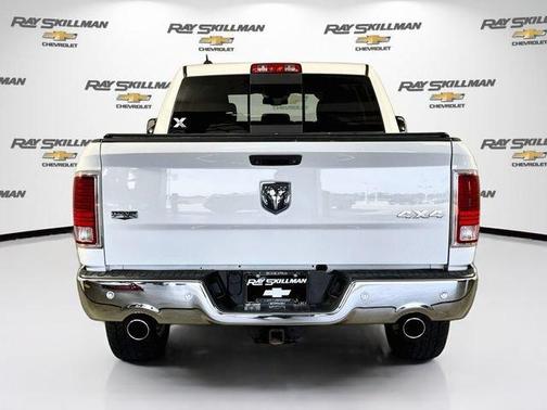 Bright White Clearcoat 2015 RAM 1500 Laramie