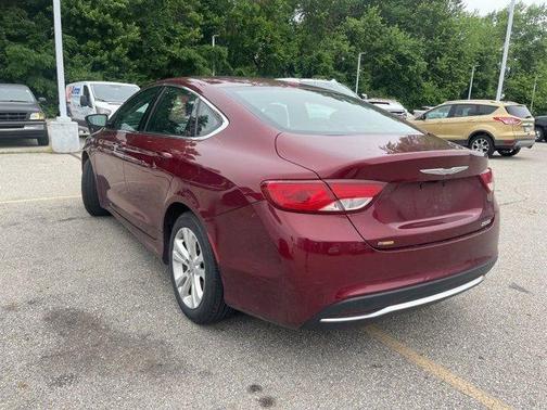 2015 Chrysler 200 Limited