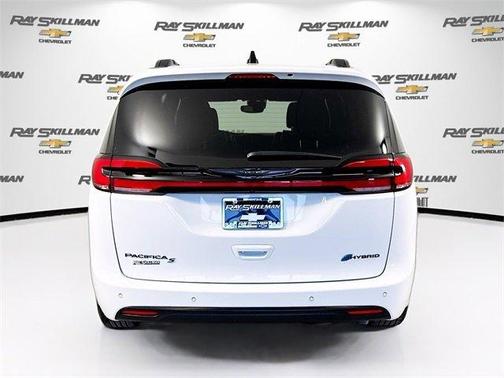 2025 Chrysler Pacifica Hybrid Select