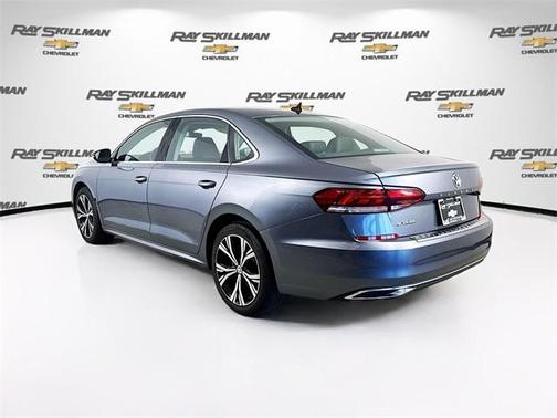2022 Volkswagen Passat 2.0T SE