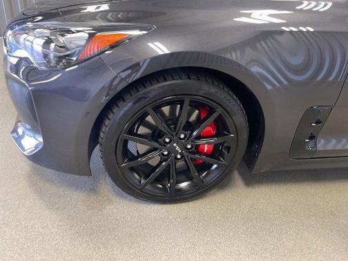 2023 Kia Stinger GT2