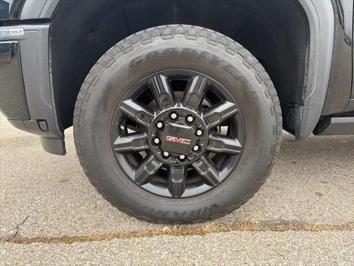 2024 GMC Sierra 2500 AT4