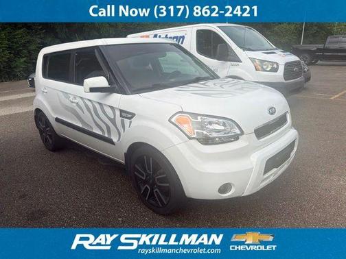 Clear White 2011 Kia Soul +