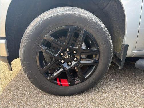 Silver Ice Metallic 2021 Chevrolet Silverado 1500 RST