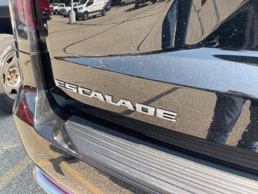 2024 Cadillac Escalade ESV Premium Luxury