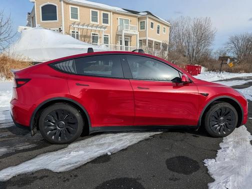 2022 Tesla Model Y Long Range Dual Motor All-Wheel Drive