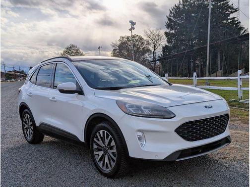 2020 Ford Escape Titanium