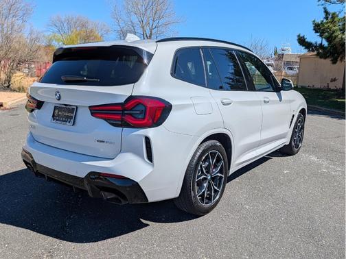 White 2024 BMW X3 xDrive30i