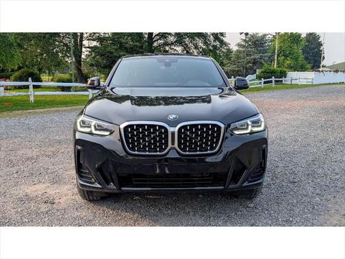 2022 BMW X4 xDrive30i