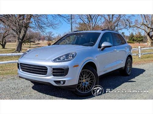 2017 Porsche Cayenne Platinum Edition