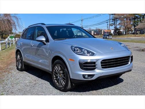 2017 Porsche Cayenne Platinum Edition