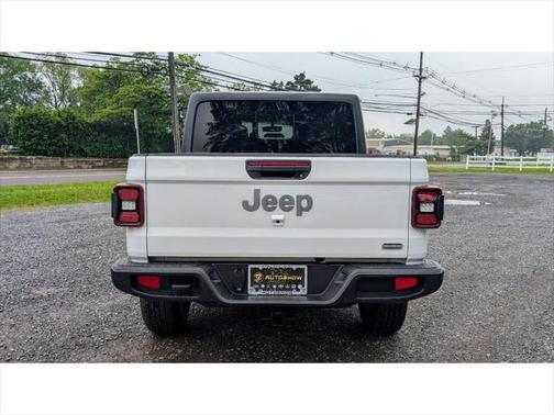 2021 Jeep Gladiator Overland