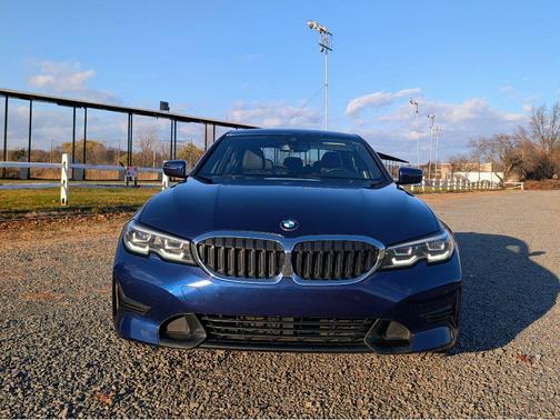 2019 BMW 330 xDrive