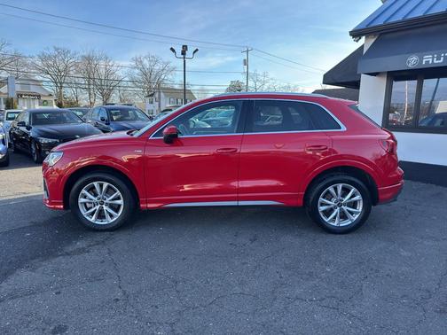2023 Audi Q3 Premium 45 TFSI S line quattro Tiptronic
