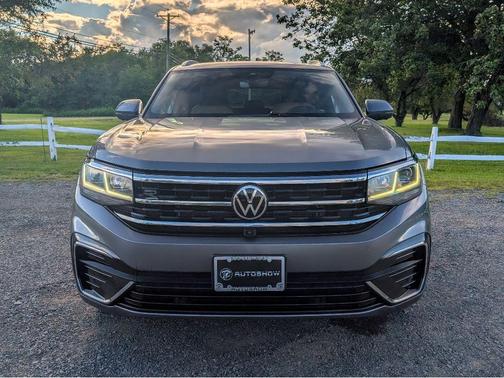 Tourmaline Blue Metallic 2021 Volkswagen Atlas Cross Sport 3.6L V6 SEL Premium R-Line