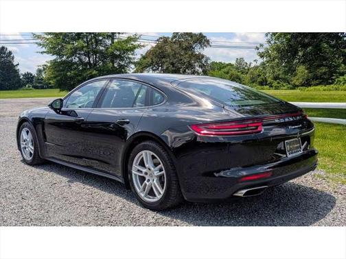 2018 Porsche Panamera 4