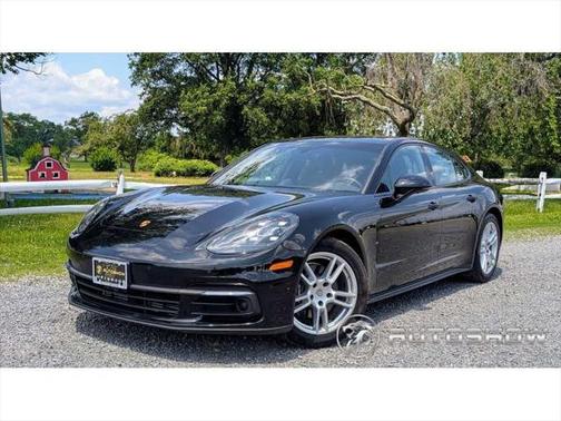 2018 Porsche Panamera 4