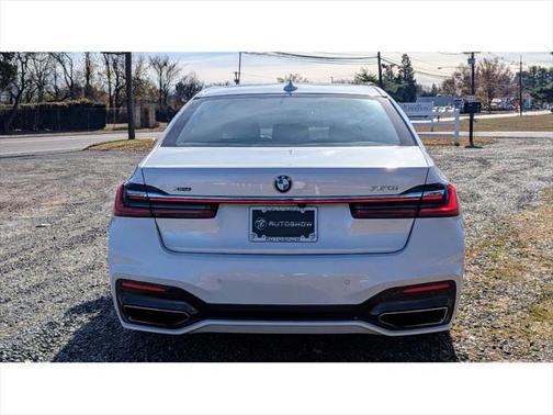 2022 BMW 750 i xDrive