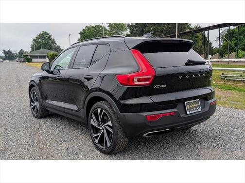 2019 Volvo XC40 T5 R-Design