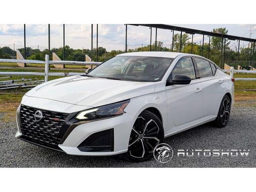 2023 Nissan Altima SR FWD