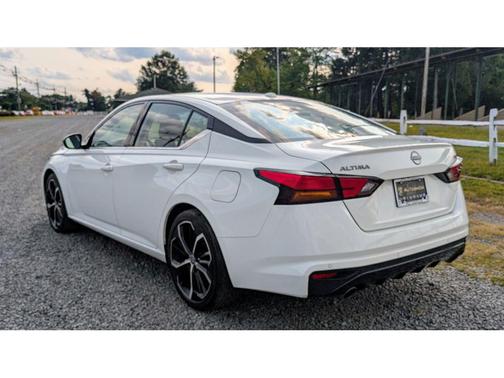 2023 Nissan Altima SR FWD