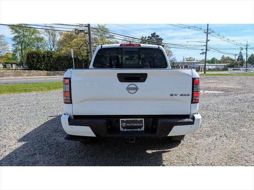 2023 Nissan Frontier SV