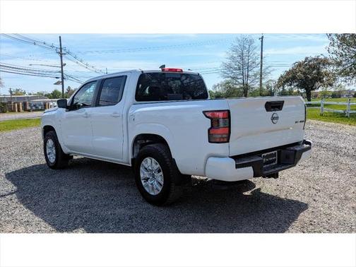 2023 Nissan Frontier SV