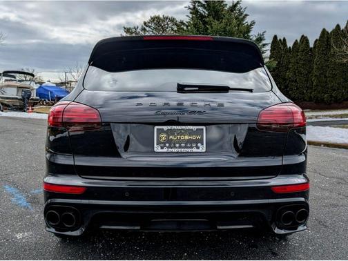 2016 Porsche Cayenne GTS