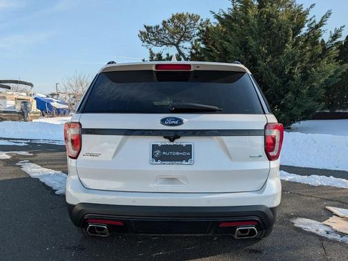 2017 Ford Explorer sport