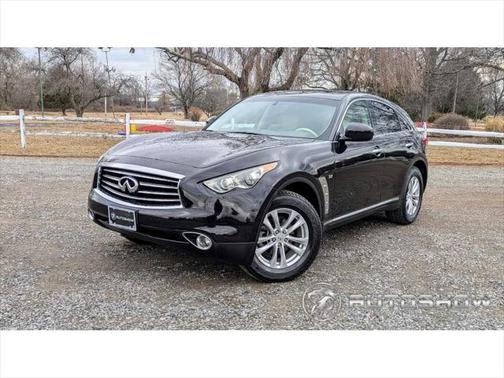 2016 INFINITI QX70 Base