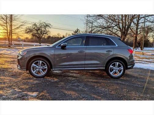 2019 Audi Q3 2.0T S line Premium Plus