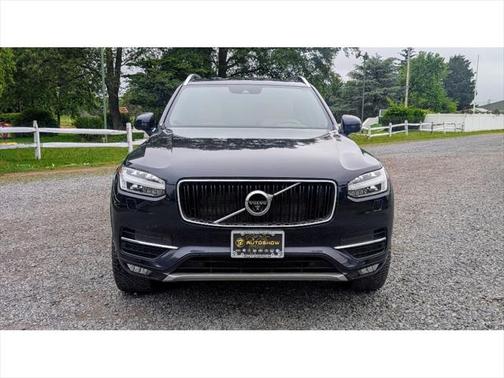 2017 Volvo XC90 T6 Momentum