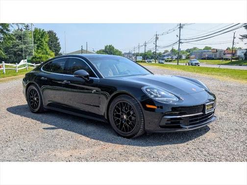2018 Porsche Panamera 4S