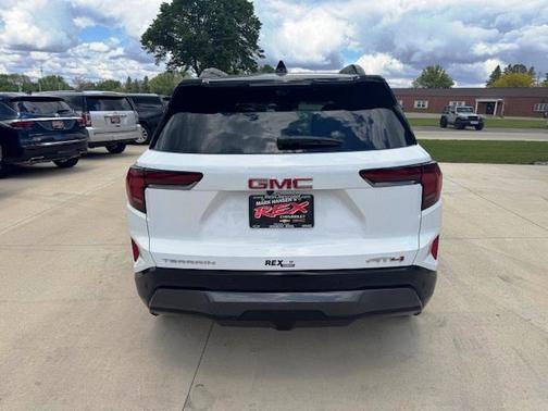 2026 GMC Terrain AWD AT4