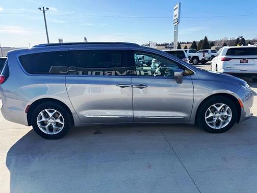 2020 Chrysler Pacifica Touring-L Plus