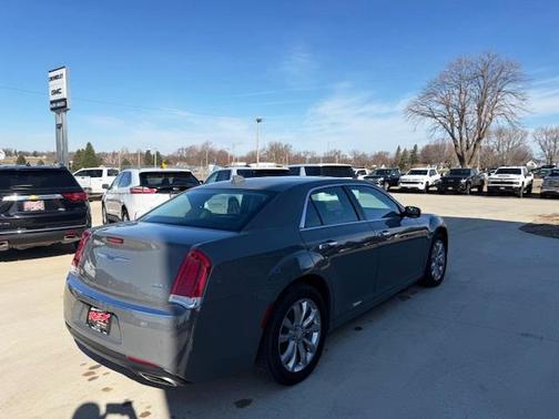 2019 Chrysler 300 Limited