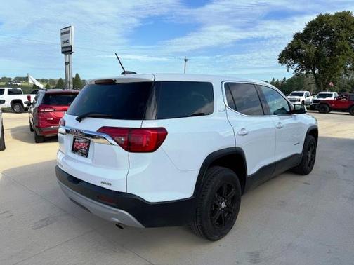 2019 GMC Acadia SLE-1