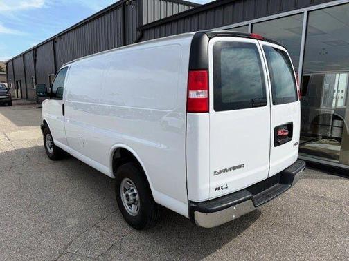 2023 GMC Savana 2500 Work Van