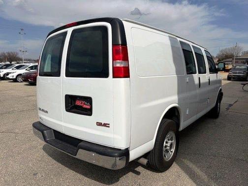 2023 GMC Savana 2500 Work Van