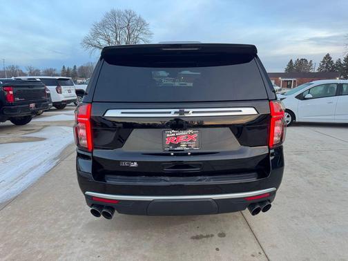 2023 Chevrolet Tahoe 4WD High Country