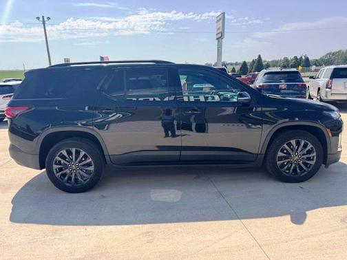 2022 Chevrolet Traverse RS