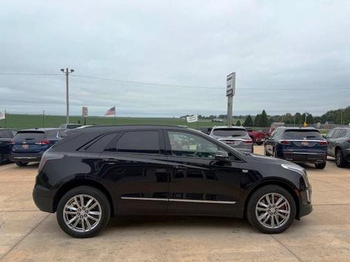 2023 Cadillac XT5 Sport