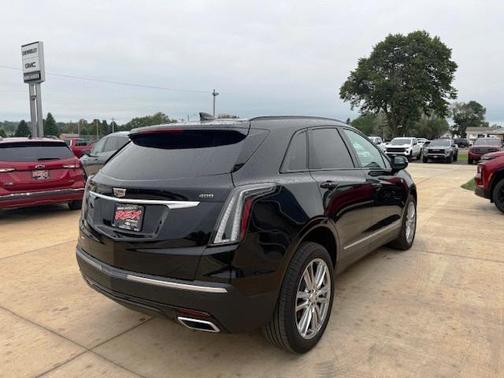 2023 Cadillac XT5 Sport
