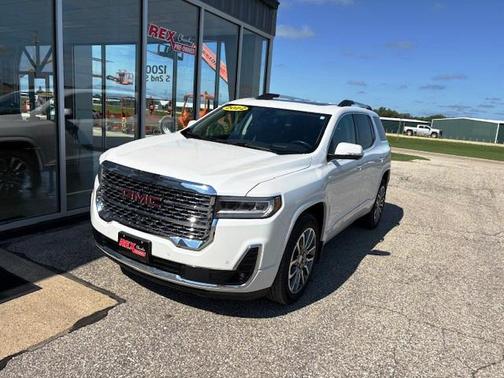 2022 GMC Acadia Denali