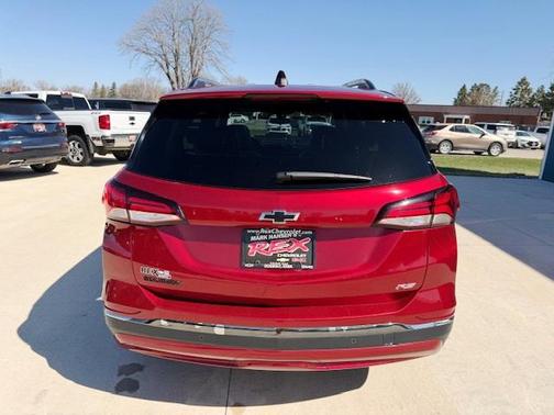 2022 Chevrolet Equinox FWD RS
