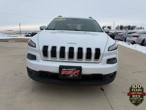 Bright White Clearcoat 2015 Jeep Cherokee Latitude