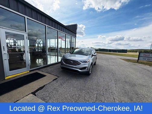 2024 Ford Edge Titanium