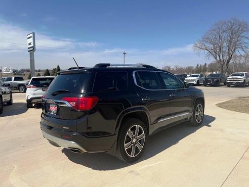 2018 GMC Acadia Denali