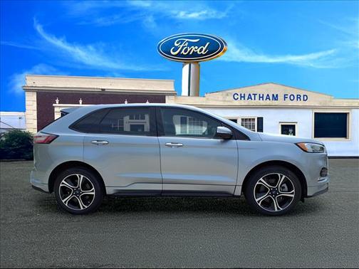 2022 Ford Edge ST