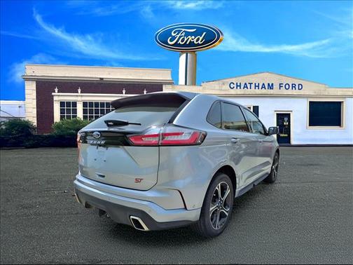 2022 Ford Edge ST